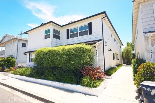 1250 Manhattan Beach, Manhattan Beach, CA 90266 - #2