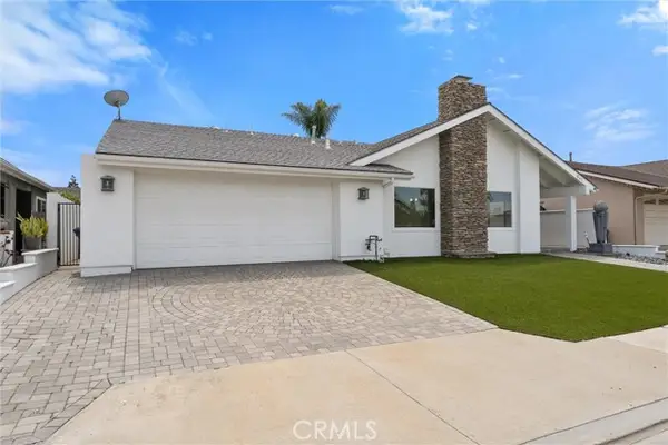 941 Jasmine Circle, Costa Mesa, CA 92626