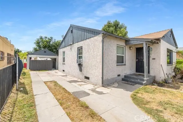 322 School Street, Compton, CA 90220 - #2