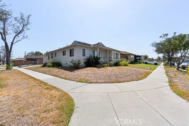 5876 Denmead, Lakewood, CA 90713 - #2
