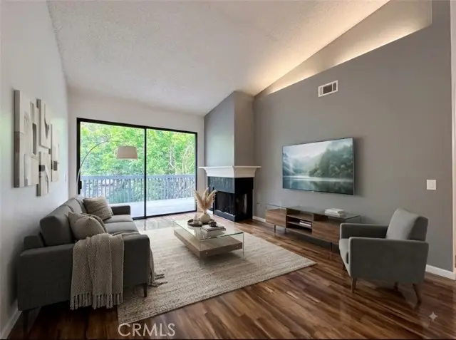 2542 Macarthur, Santa Ana, CA 92704 - #2