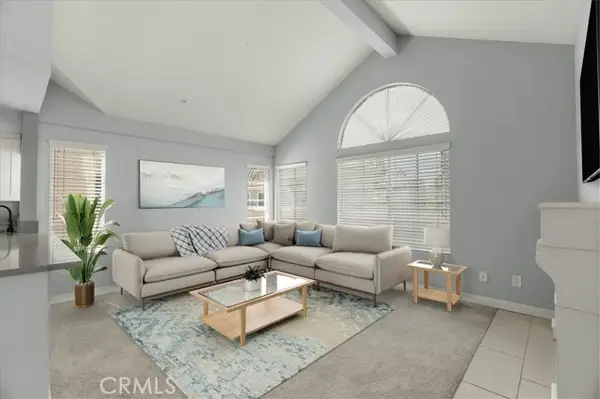 4561 Warner, Huntington Beach, CA 92649