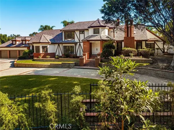 126 Lakeview Avenue, Anaheim, CA 92807