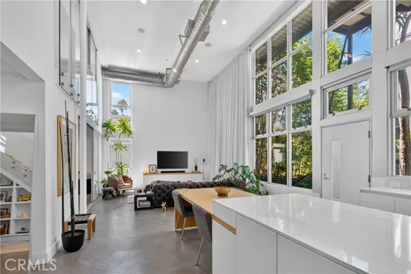 1037 Laurel Avenue  #1, West Hollywood, CA 90046