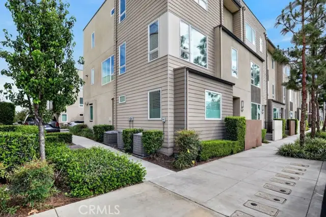 10670 Paramount Boulevard, Downey, CA 90241 - #1