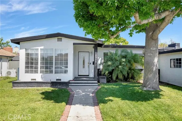 2916 Charlemagne Avenue, Long Beach, CA 90815 - #2