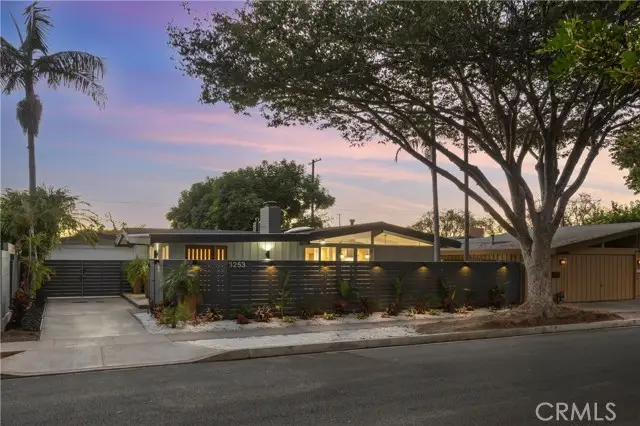 3253 Lees Avenue, Long Beach, CA 90808 - #2