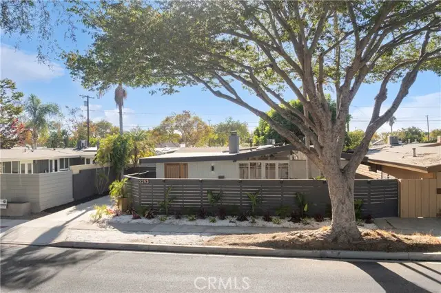 3253 Lees Avenue, Long Beach, CA 90808 - #3
