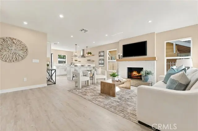 2246 Locust Avenue, Long Beach, CA 90806 - #2