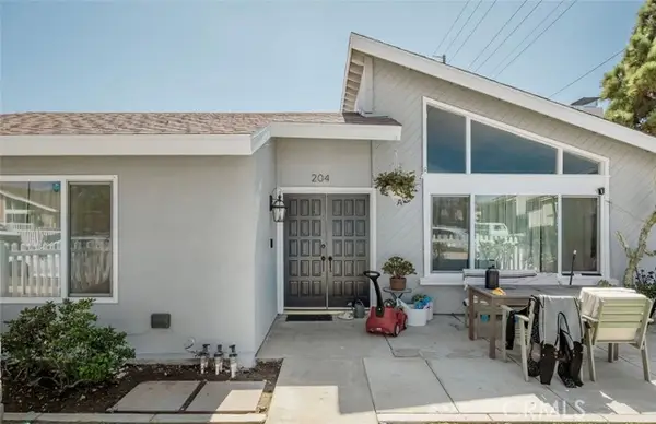 204 Springfield Avenue, Huntington Beach, CA 92648