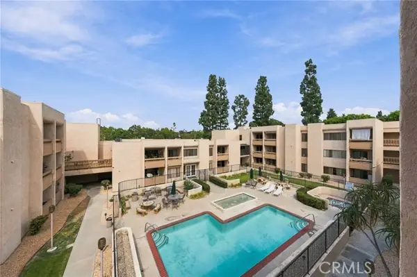 351 Ford, Fullerton, CA 92832