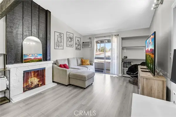21800 Schoenborn  #260, Canoga Park, CA 91304