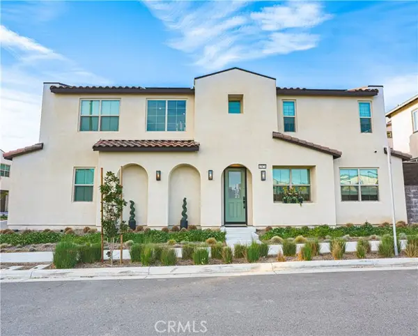 15874 Caterpillar, Fontana, CA 92336