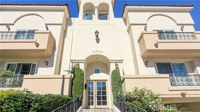 10623 Moorpark, North Hollywood, CA 91602 - #1