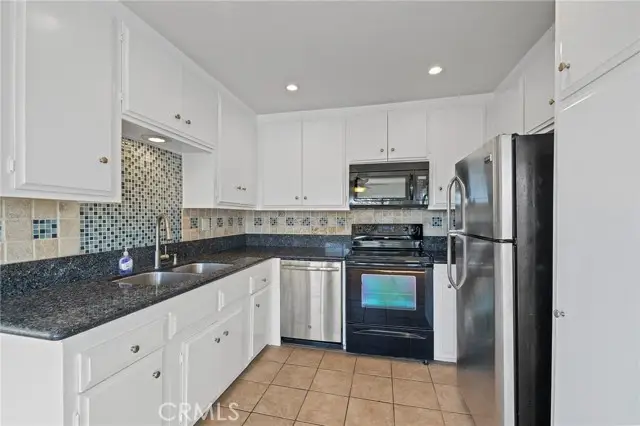 1187 3rd  #202, Long Beach, CA 90802 - #3