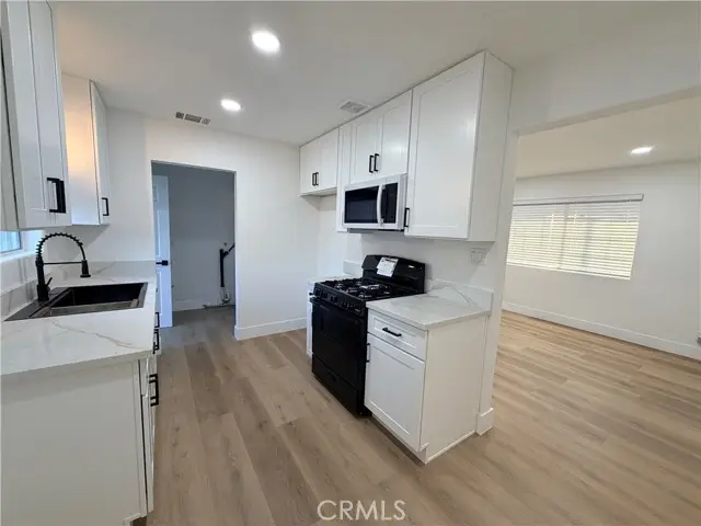 444 Thompson Street, Hemet, CA 92543 - #3