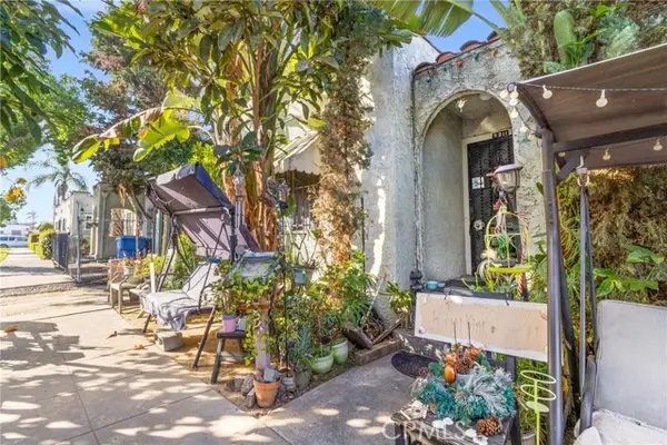 5211 Halldale, Los Angeles, CA 90062