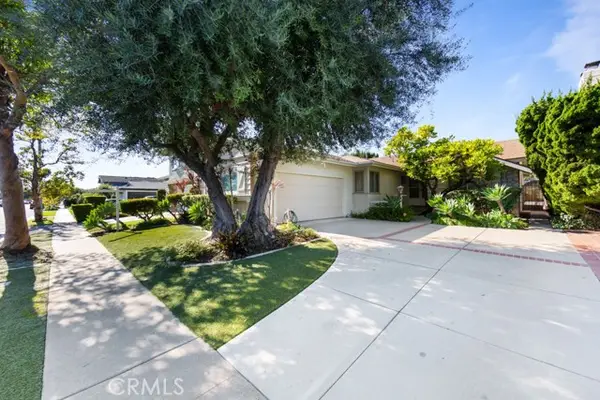 3561 Fela, Long Beach, CA 90808