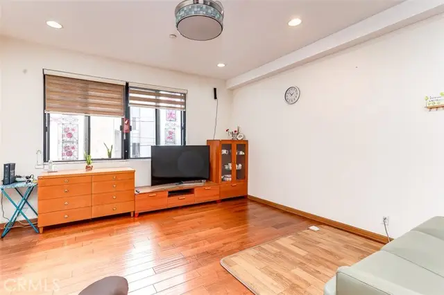 533 St Andrews Place  #104, Los Angeles, CA 90020 - #1