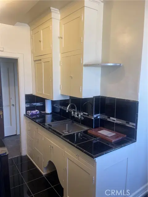 315 3rd Street  #710, Long Beach, CA 90802 - #3