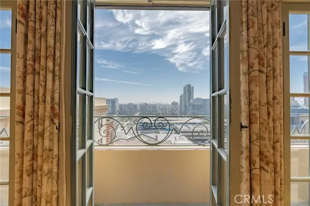 315 3rd Street  #410, Long Beach, CA 90802 - #2