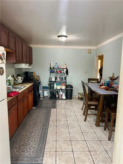 621 108Th St, Los Angeles, CA 90044 - #2