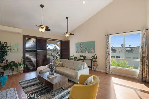 1765 Broadway  #305, Long Beach, CA 90802