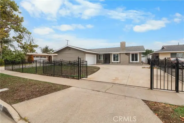 2041 Pacific, Santa Ana, CA 92704 - #2