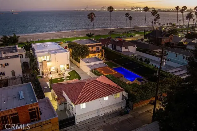 2747 Ocean Boulevard, Long Beach, CA 90803 - #1