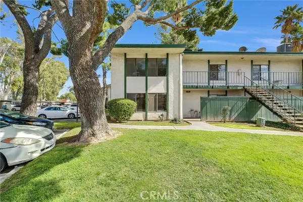 1735 Washington Street  #B28, Colton, CA 92324