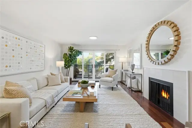 222 7th Street  #202, Santa Monica, CA 90402 - #3