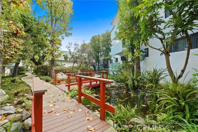 5000 Centinela  #101, Los Angeles, CA 90066 - #2