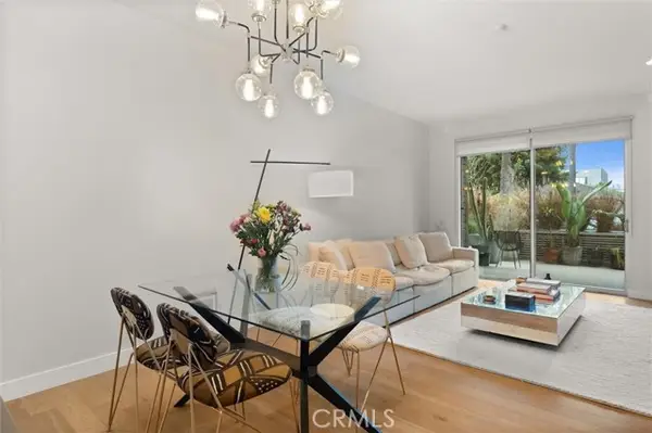 6001 Carlton Way  #102, Los Angeles, CA 90028