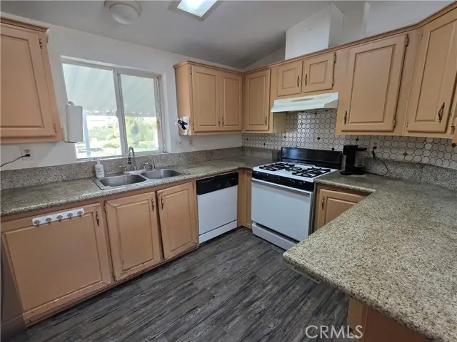 17700 WESTERN Avenue  #1, Gardena, CA 90248 - #3