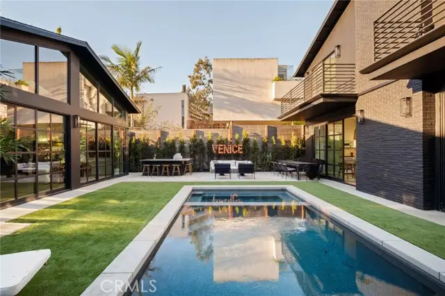 354 5th, Venice, CA 90291 - #1