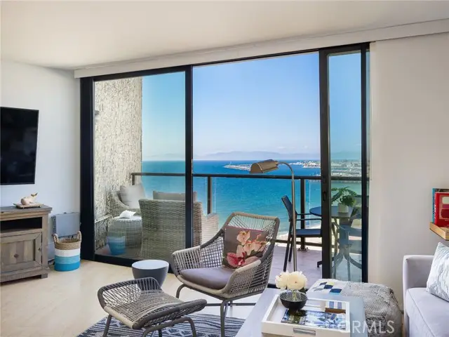 531 Esplanade  #313, Redondo Beach, CA 90277 - Image #3
