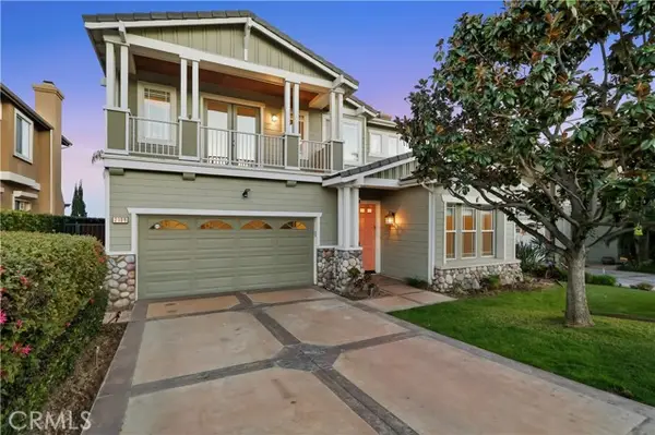 2108 Ridgeview Terrace, Signal Hill, CA 90755