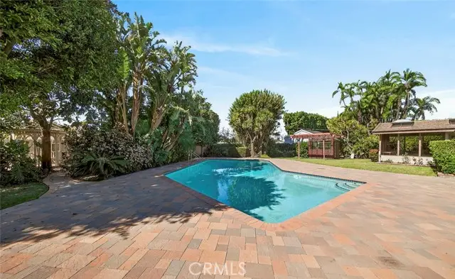 1172 St John Place, Santa Ana, CA 92705 - #3