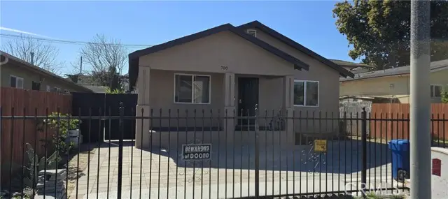 700 77th, Los Angeles, CA 90044 - #2