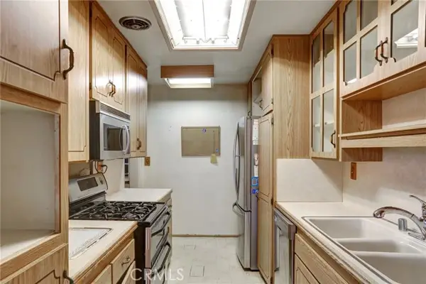 6405 Green Valley Circle  #203, Culver City, CA 90230