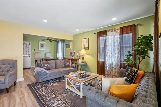 3944 111th Place, Inglewood, CA 90303 - #3