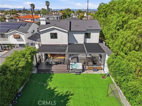 1852 6th, Manhattan Beach, CA 90266