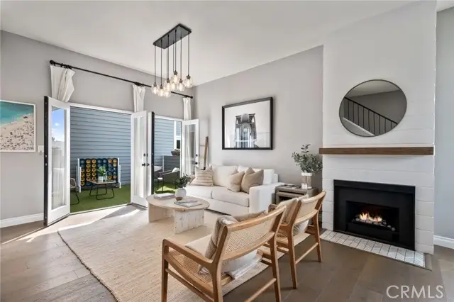 1300 12th Street  #E, Manhattan Beach, CA 90266 - #2