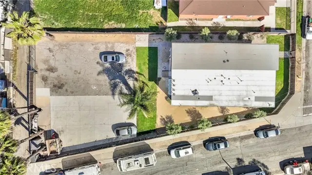 11513 Berendo, Los Angeles, CA 90044 - #1