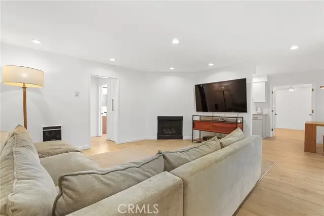 1228 14th Street  #103, Santa Monica, CA 90404 - #2