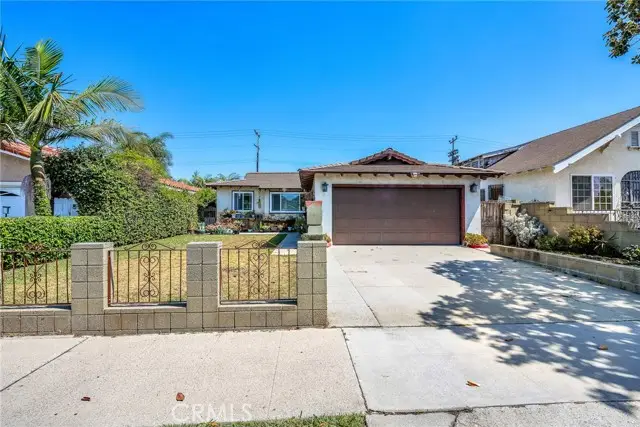 1215 Mauretania Street, Wilmington, CA 90744 - #2