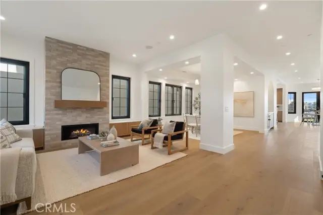 1346 Gates Ave., Manhattan Beach, CA 90266 - #3