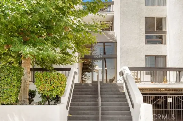 15325 Magnolia Boulevard Boulevard  #103, Sherman Oaks, CA 91403