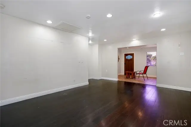 135 60th Street, Los Angeles, CA 90003 - #3