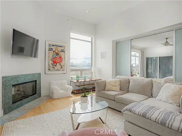 1225 Grand Avenue  #D, El Segundo, CA 90245 - #2